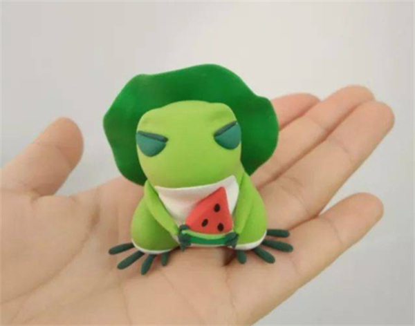 怎么做粘土青蛙童子 粘土制作扮青蛙的小男孩
