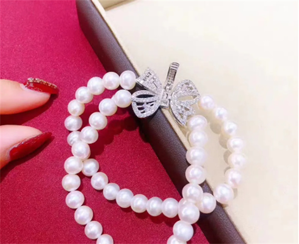 怎么做蝴蝶结珍珠手链 简单漂亮珍珠手链DIY