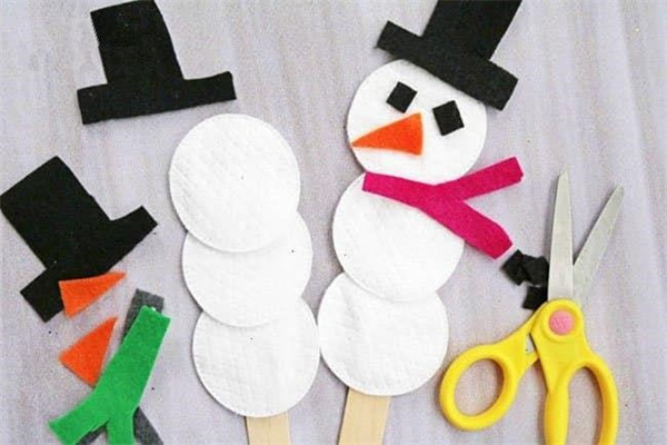 冰棍棒雪人制作方法 幼儿手工制作雪人教程