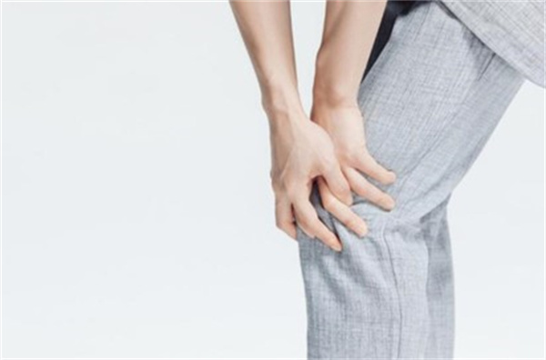 秋季如何保养膝关节 试试这几种方法搭配氨糖软骨素钙片