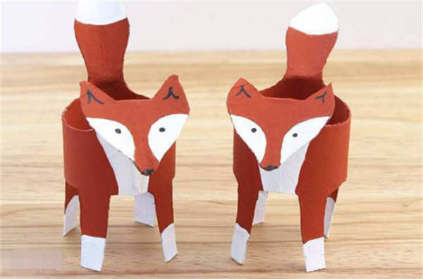 如何用卷纸芯制作狐狸 儿童小狐狸模型的做法