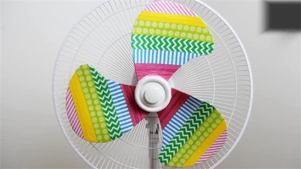 如何制作彩虹风扇的做法 儿童自制彩虹的方法实验