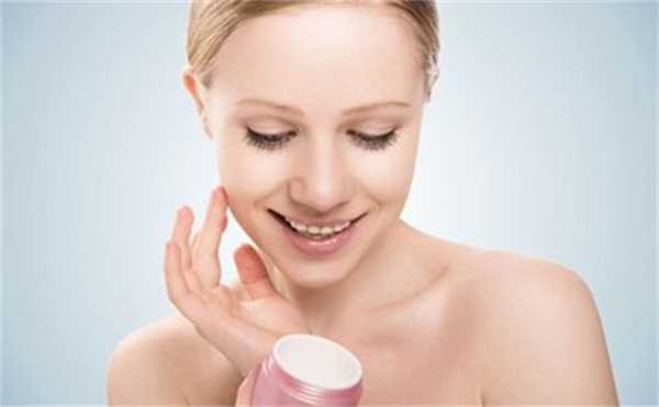 肌肤容易过敏用什么护肤品