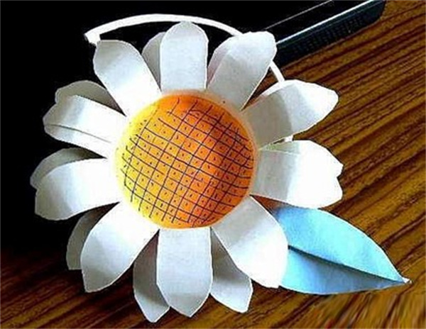 一次性纸杯做向日葵 幼儿手工制作向日葵的方法