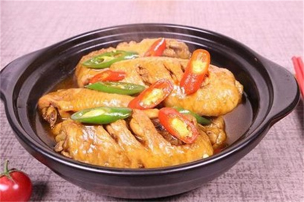 黄焖鸡翅豆腐