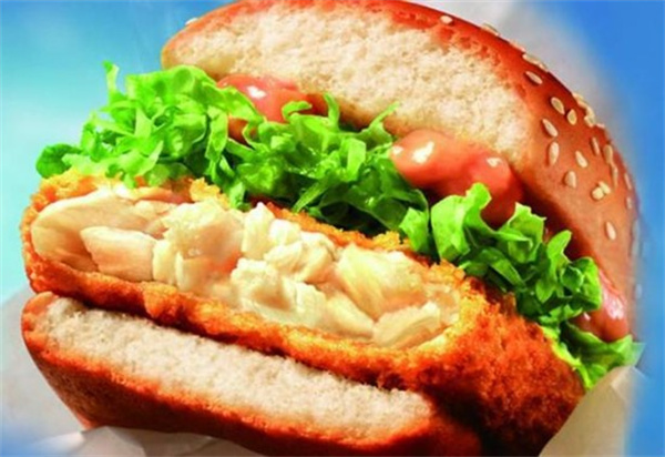 鳕鱼潜艇汉堡：一种美味的海洋风味