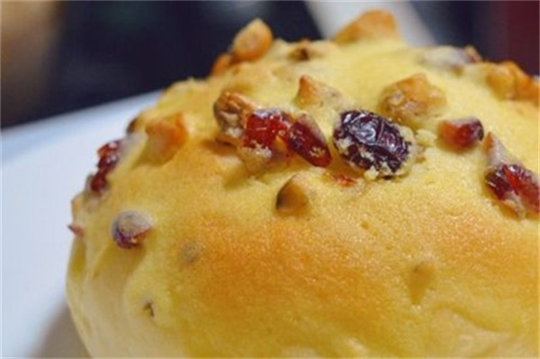 杏仁蔓越莓蛋糕的独特制作方法