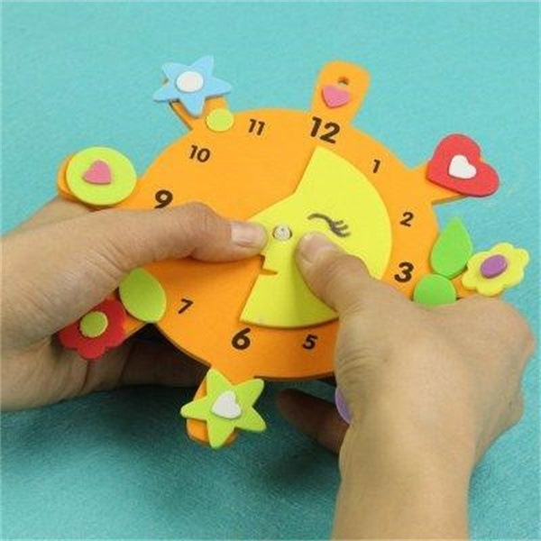 儿童玩具挂钟制作 简单手工玩具钟表的做法