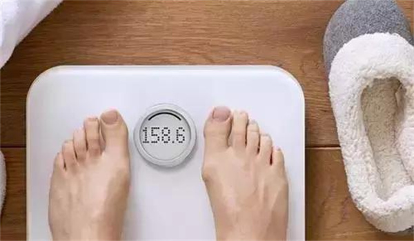 大体重减肥一个月多少斤正常 大体重减肥会有平台期吗