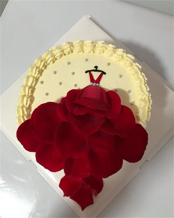 玫瑰裙女孩蛋糕