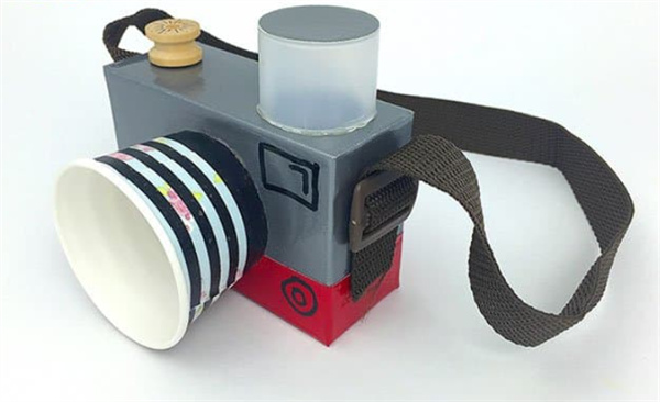 怎么做儿童玩具相机 废纸盒和瓶盖制作相机