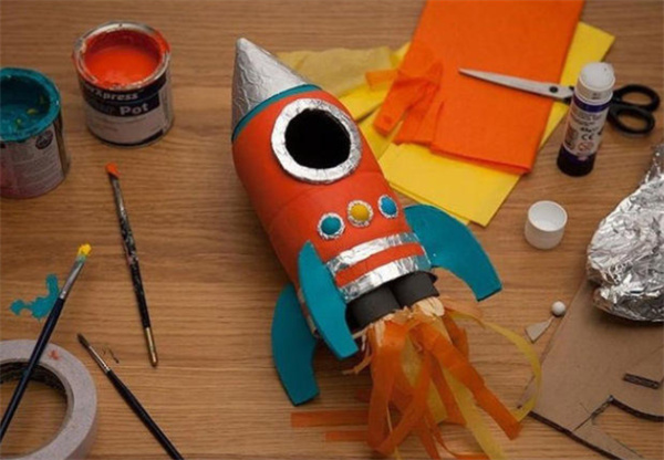 怎么做儿童玩具火箭 硬纸板制作火箭的方法