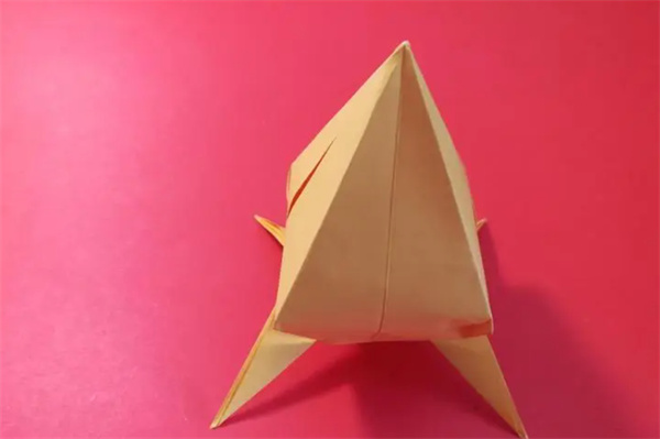 怎么简单折纸桃子教程 幼儿手工桃子折法步骤