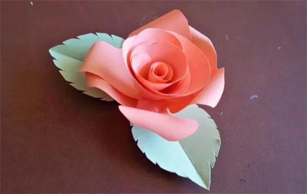 怎么简单做立体玫瑰花 手工纸玫瑰制作方法