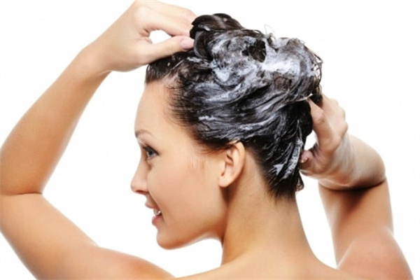 洗发乳适合什么发质 洗发乳适合油性头发吗