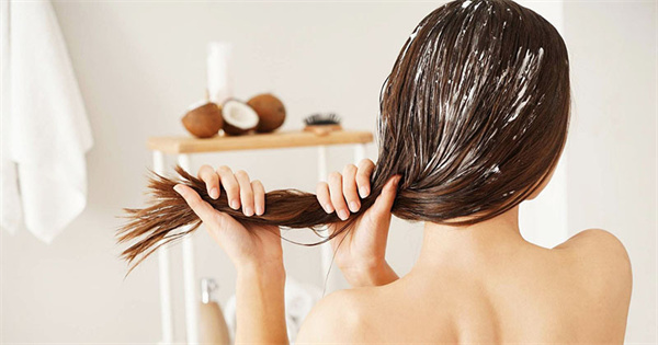 润发乳会让头发变油吗 润发乳可以抹在头皮上吗