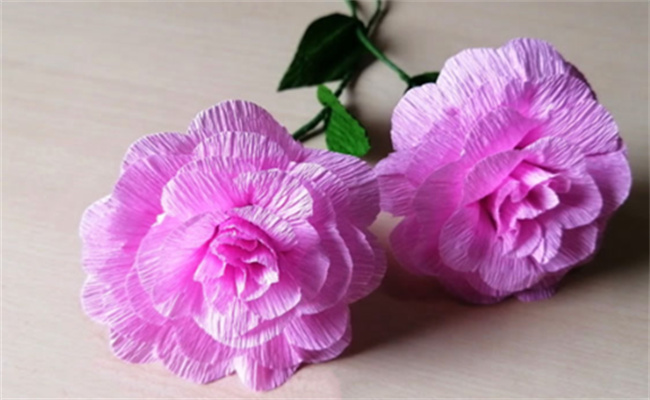 怎么做皱纹纸大花的方法 皱纹纸机缝制作花朵