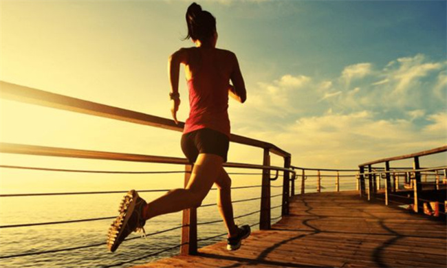 跑步减肥的最佳时间是什么时候 跑步的正确姿势是怎么样的