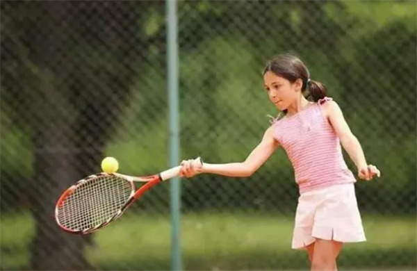 打网球对身体有什么好处 打网球减肥吗