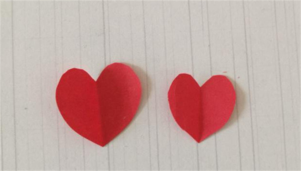 怎么做创意母亲节贺卡 卡纸制作五指爱心树