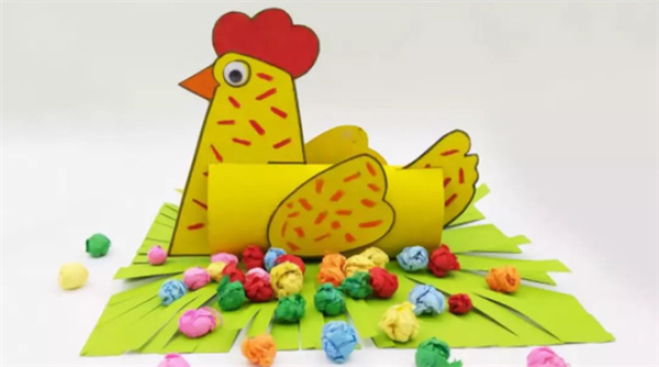 怎么简单做孵蛋的母鸡 卷纸芯手工制作母鸡